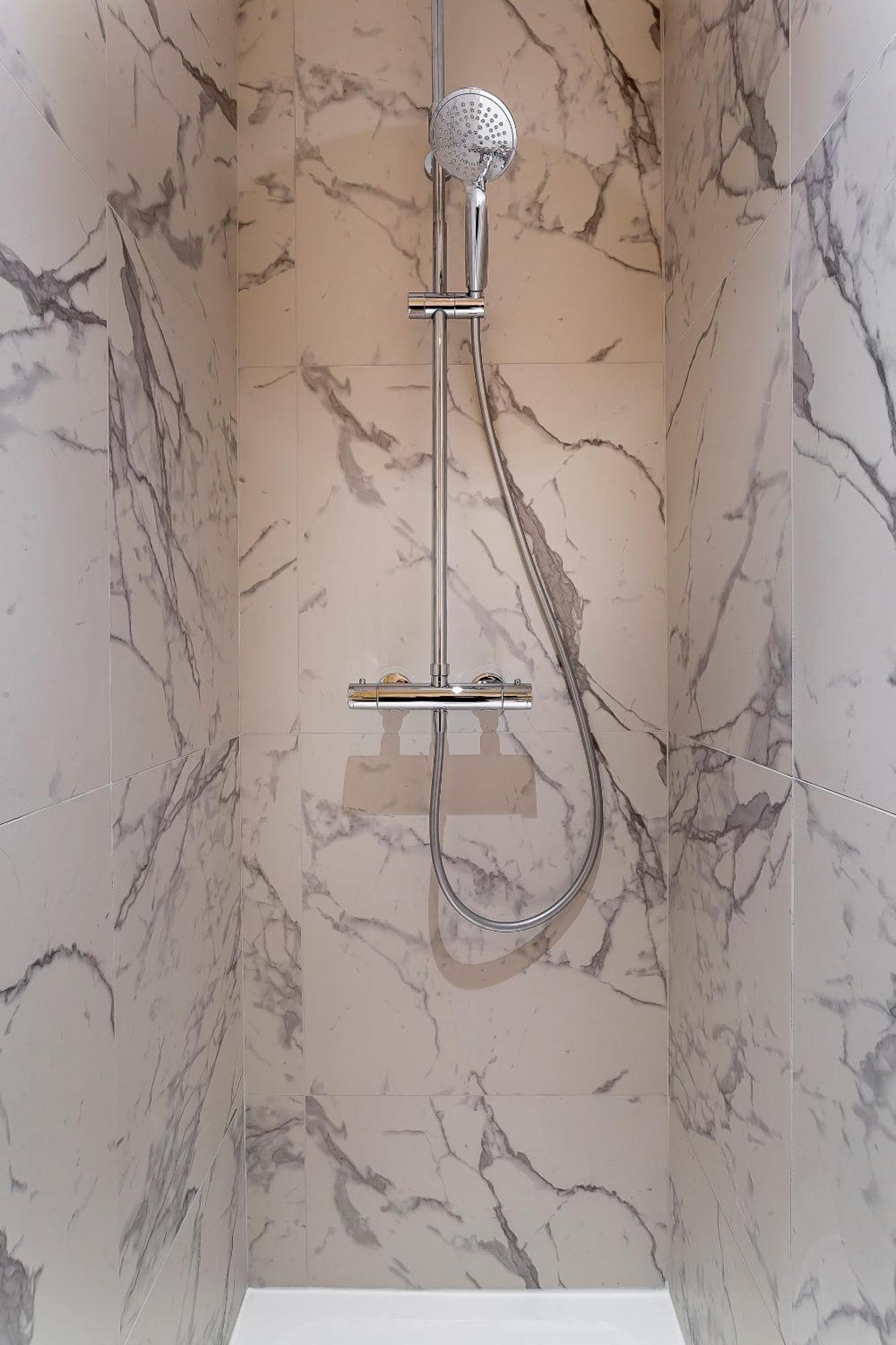 Arbre Sec - T2 - Meuble Tres Calme Daire Lyon Dış mekan fotoğraf
